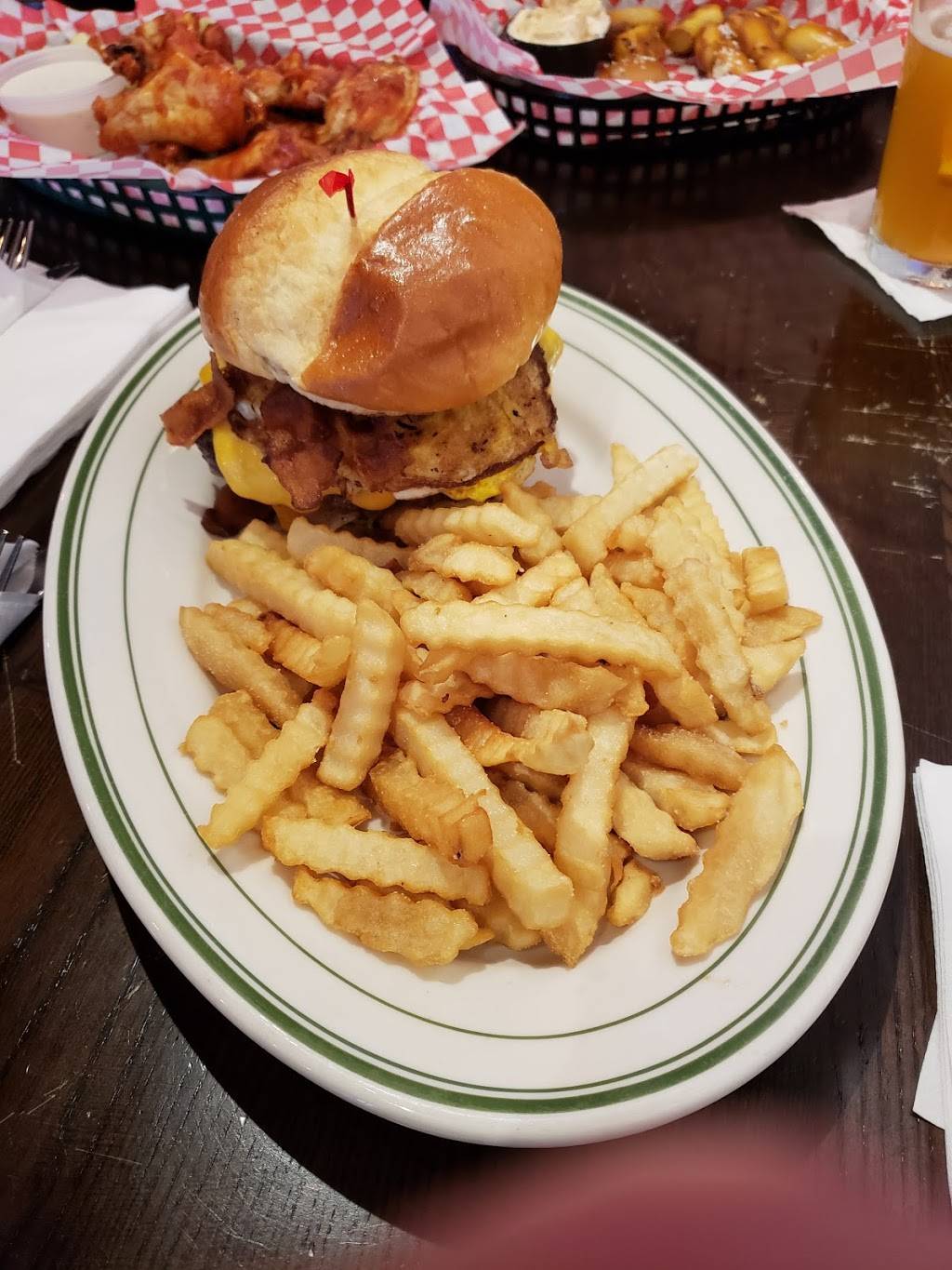 Marks Pub | restaurant | 2190 Pimmit Dr, Falls Church, VA 22043, USA | 7033563822 OR +1 703-356-3822