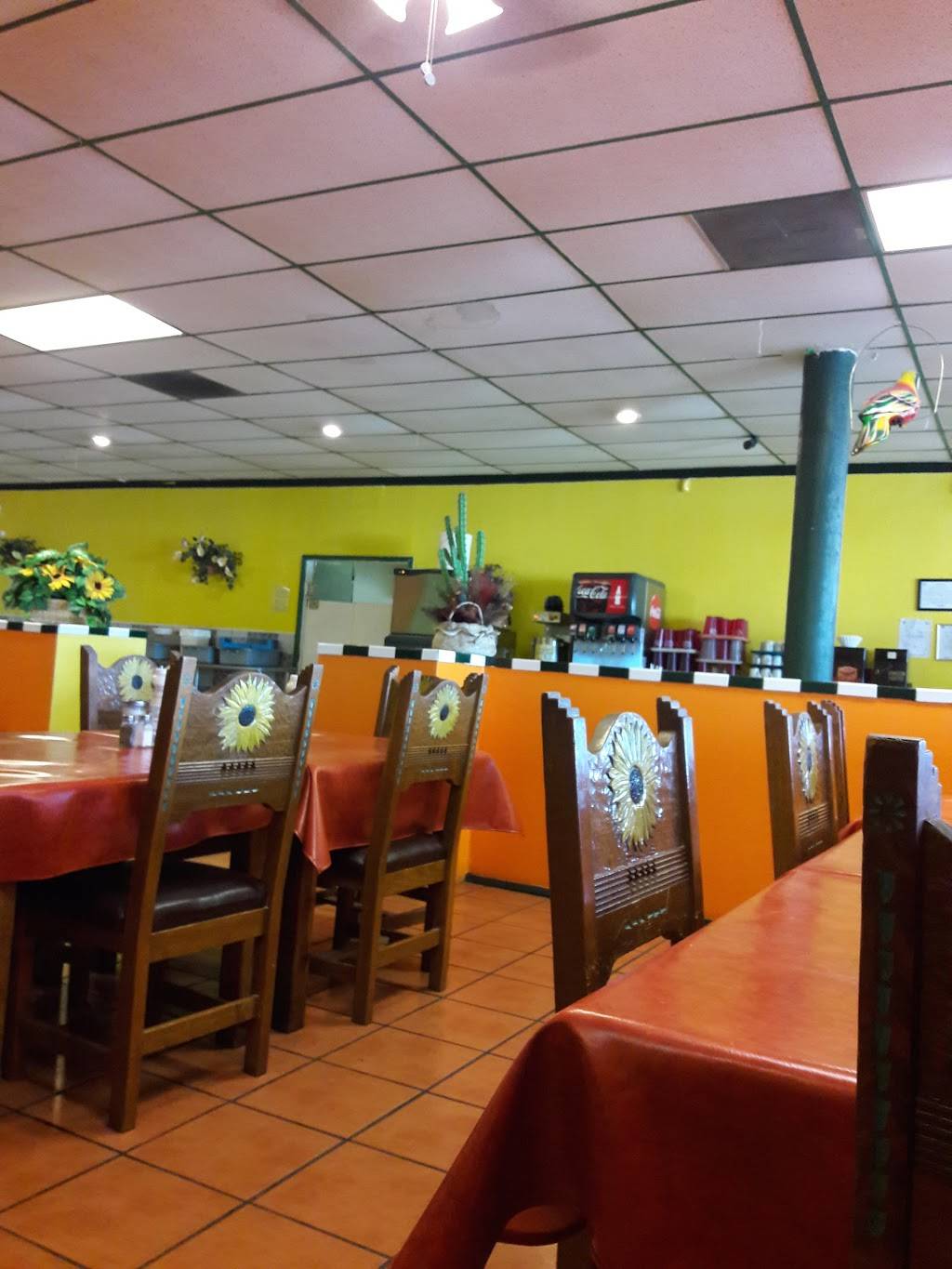 Las Fuentes Restaurant | restaurant | 3033 McRae Blvd, El Paso, TX 79925, USA | 9156339152 OR +1 915-633-9152
