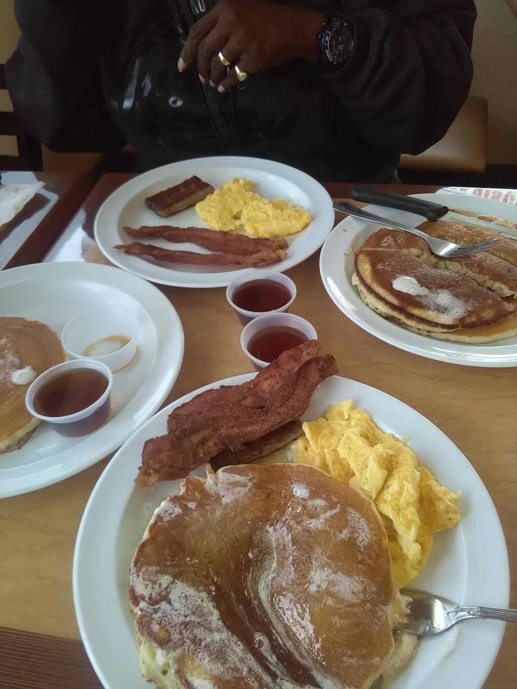 Puerto Nuevo Coffee & Tacos | cafe | 1220 N La Brea Ave, Inglewood, CA 90302, USA | 3104128037 OR +1 310-412-8037