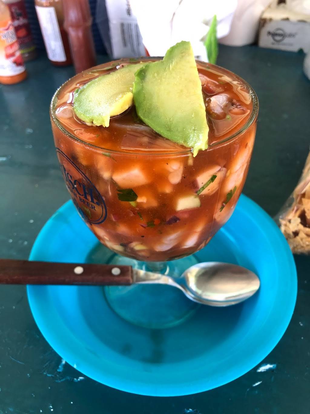 Mariscos el Perron | restaurant | Av. De los insurgentes S/N, El Florido 1ra y 2da Sección, El Florido 1ra y 2da Secc, Tijuana, B.C., Mexico | 016642768363 OR +52 664 276 8363