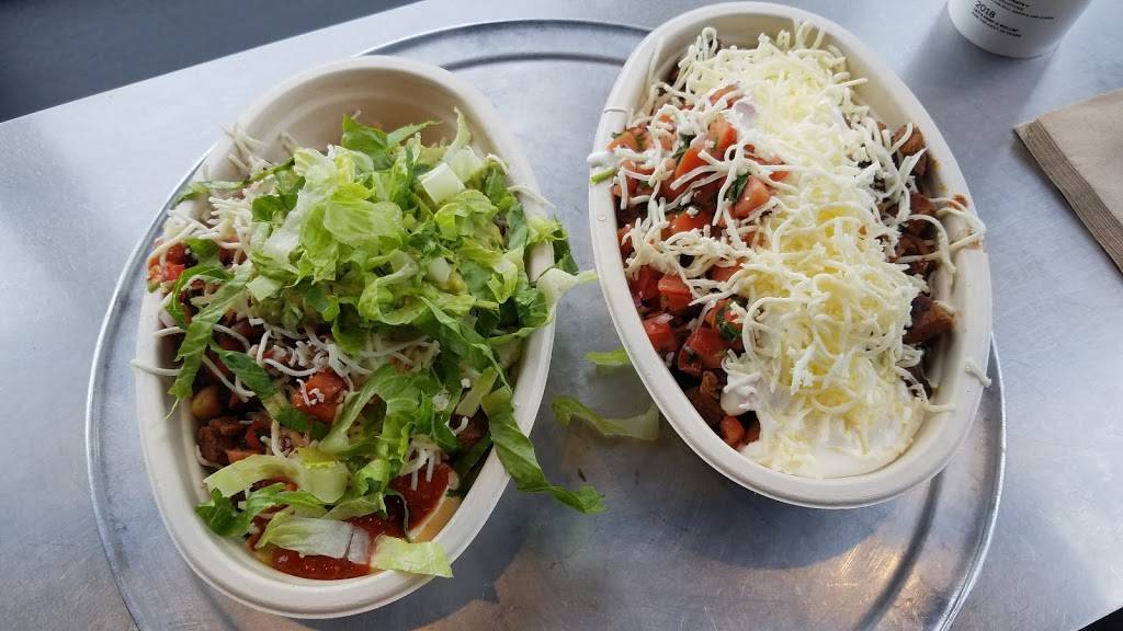 Chipotle Mexican Grill | restaurant | W176N9360 Rivercrest Dr, Menomonee Falls, WI 53051, USA | 2622513306 OR +1 262-251-3306