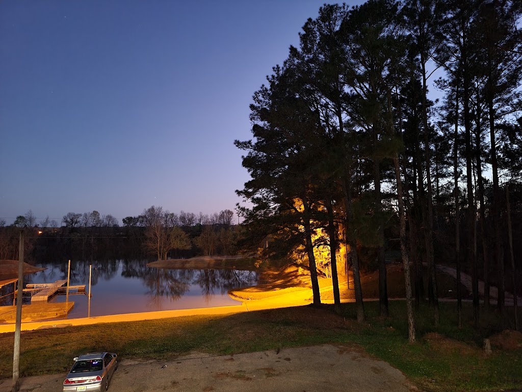 The Sandbar | restaurant | 1 Marina Dr, Selma, AL 36701, USA | 3348771444 OR +1 334-877-1444