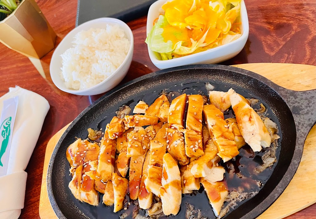 Sushi Saigon | restaurant | 1211 Village Walk, Covington, LA 70433, USA | 9858930406 OR +1 985-893-0406