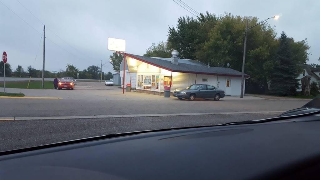 Red Onion Drive Inn | restaurant | 610 Wells St, Belgrade, MN 56312, USA | 3202543507 OR +1 320-254-3507