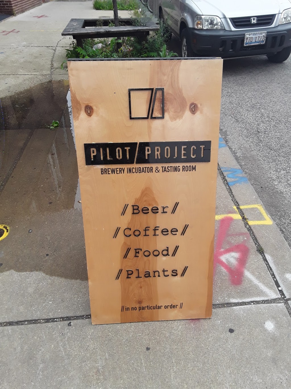 Pilot Project Brewing | restaurant | 2140 N Milwaukee Ave, Chicago, IL 60647, USA | 7732705995 OR +1 773-270-5995