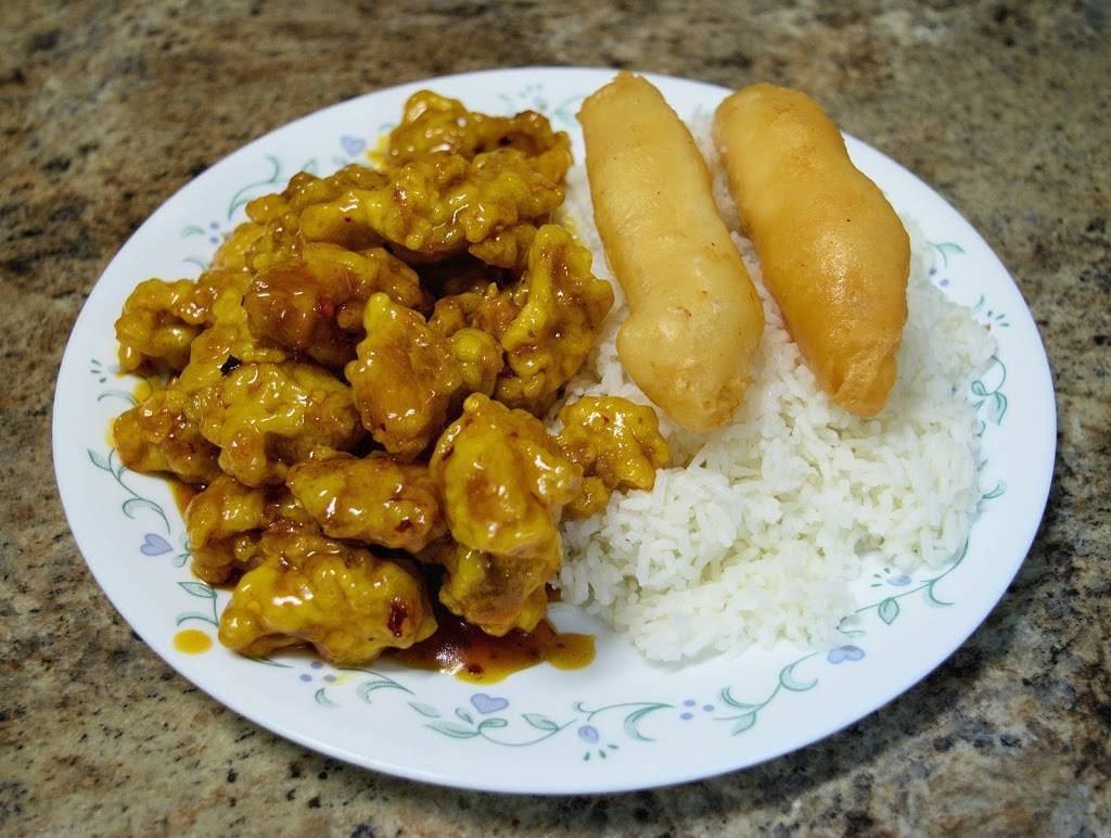 Lee Chens | restaurant | 475 W Broadway, Boston, MA 02127, USA | 6172690061 OR +1 617-269-0061