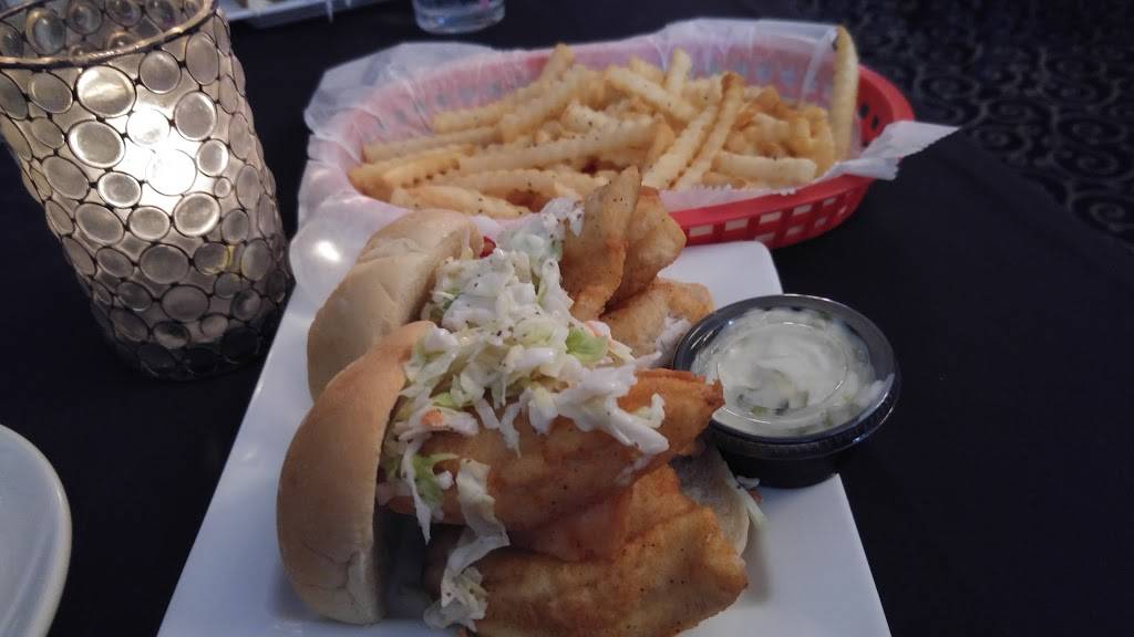 Fort Mulligans Grillpub | restaurant | 214 W Blackhawk Ave, Prairie du Chien, WI 53821, USA | 6083260639 OR +1 608-326-0639