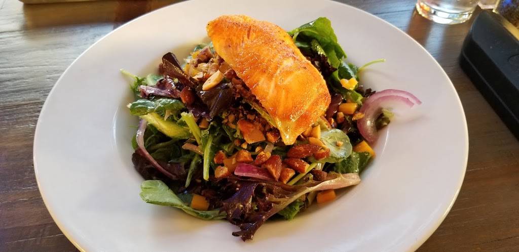 Island Lodge by Al Lago | restaurant | 20818 Island Pkwy E, Lake Tapps, WA 98391, USA | 2538626641 OR +1 253-862-6641