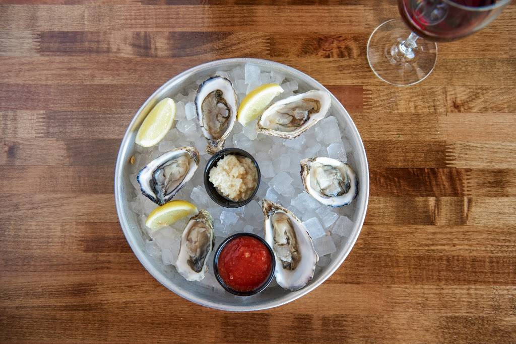 Point Loma Fish Shop | restaurant | 1110 Rosecrans St #100, San Diego, CA 92106, USA | 6197567778 OR +1 619-756-7778