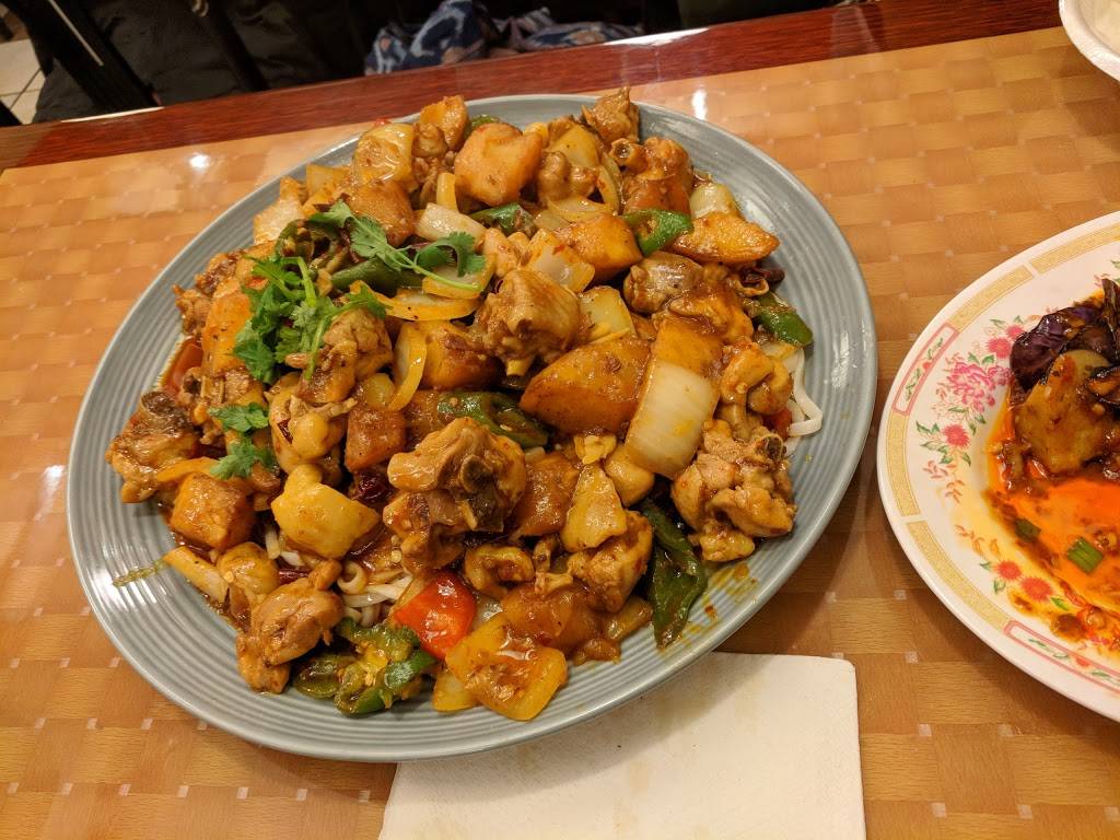 Chopstick Express | restaurant | 134 E College Ave, State College, PA 16801, USA | 8142371717 OR +1 814-237-1717