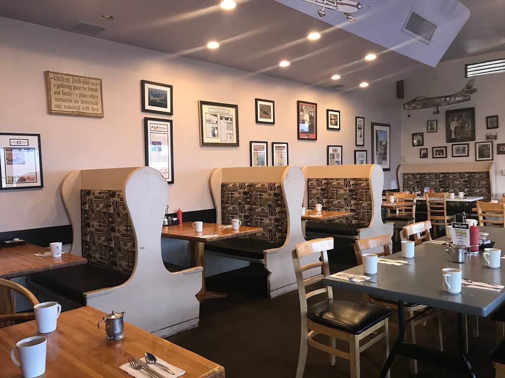 Norms Hangar Coffee Shop | restaurant | 1615 McKinley Ave, La Verne, CA 91750, USA | 9096676229 OR +1 909-667-6229