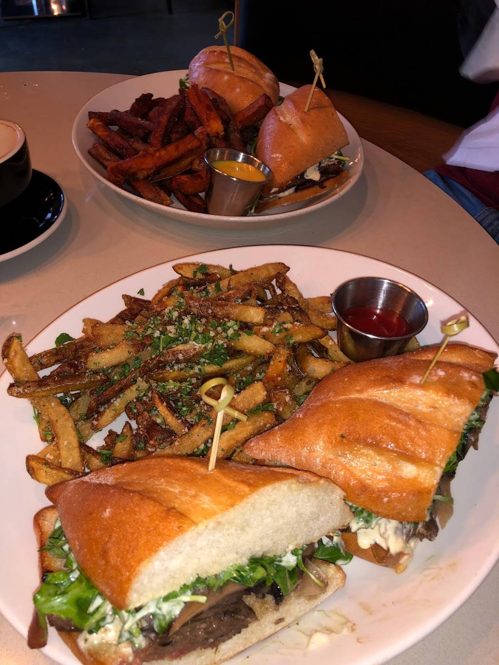 Standard Market Grill | meal takeaway | 333 E Ogden Ave, Westmont, IL 60559, USA | 6303667040 OR +1 630-366-7040