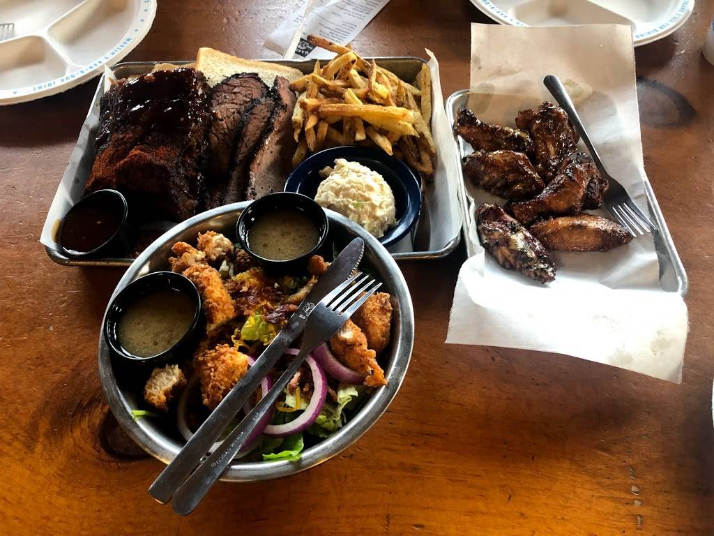 Martins Barbeque Joint | restaurant | 7238 Nolensville Rd, Nolensville, TN 37135, USA | 6157761856 OR +1 615-776-1856