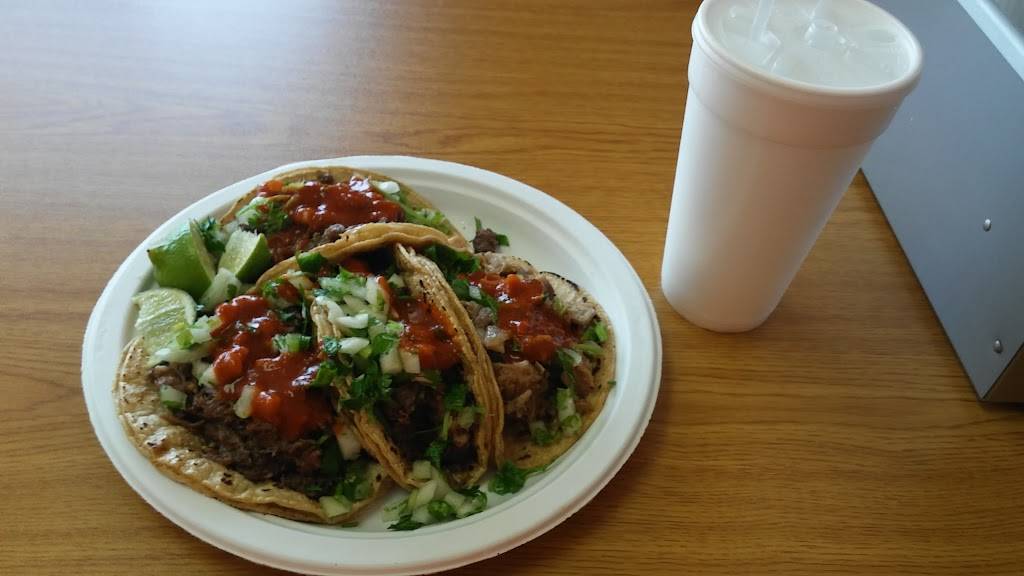 Taqueria El Mercadito | restaurant | 275 Pearl Nix Pkwy #2, Gainesville, GA 30501, USA | 6787077179 OR +1 678-707-7179