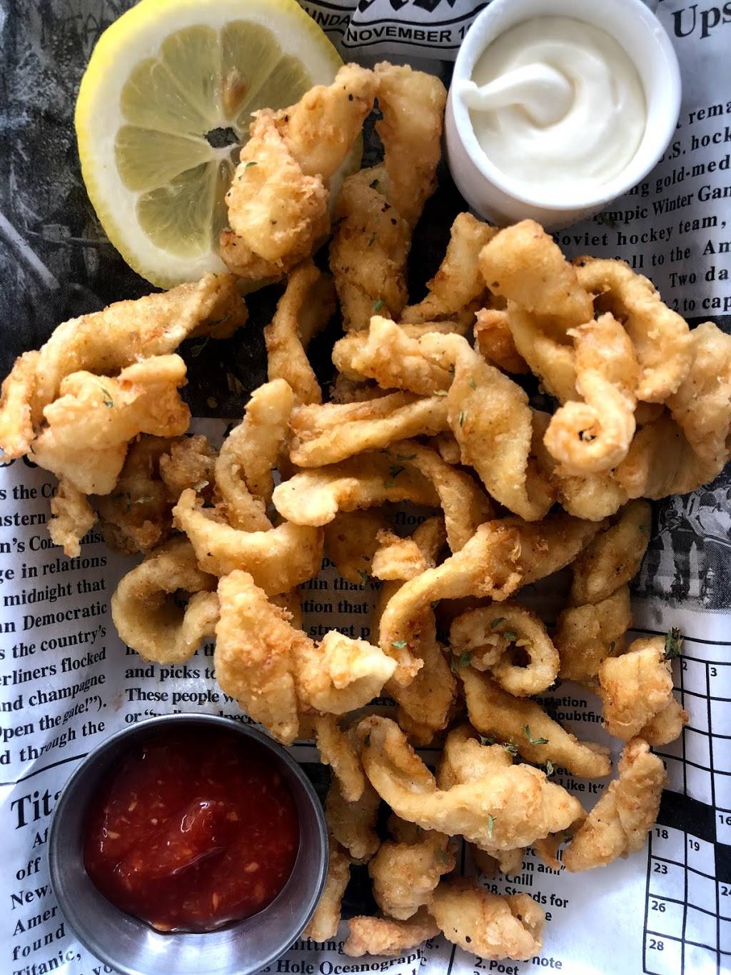 Patriot Wings: CAVU- American Kitchen & Cocktail Lounge | restaurant | Mason City Municipal Airport, 9184 265th St, Clear Lake, IA 50428, USA | 6413579464 OR +1 641-357-9464