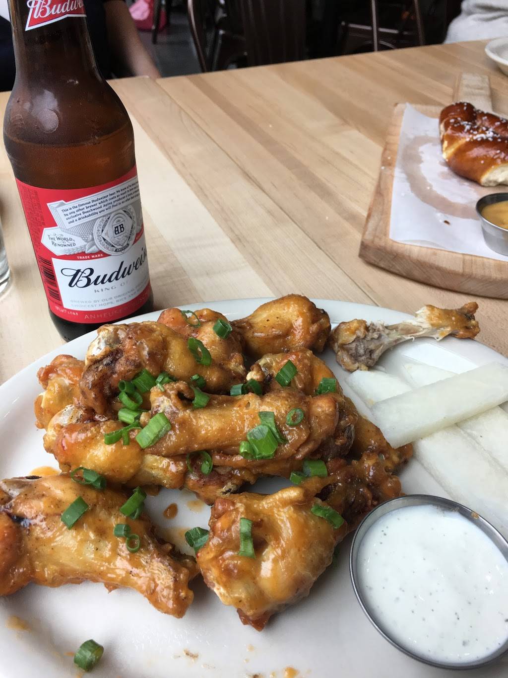 Humble Pie Odysea | restaurant | 9500 East Vía de Ventura e220, Scottsdale, AZ 85256, USA | 4807458600 OR +1 480-745-8600