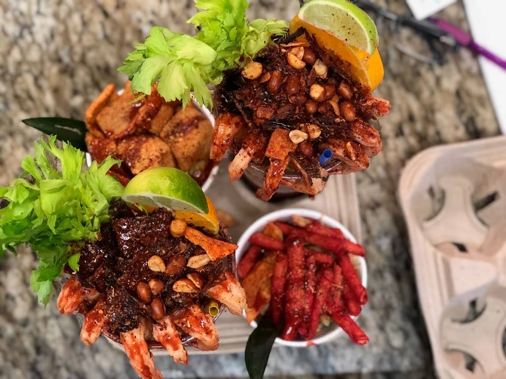 La Sierra Tailgate | restaurant | 2400 Market St, Baytown, TX 77520, USA | 2818388350 OR +1 281-838-8350