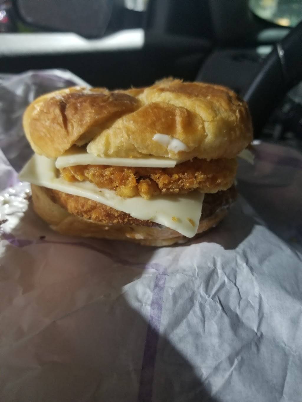 Jack in the Box | restaurant | 10048 Cherry Ave, Fontana, CA 92335, USA | 9093560554 OR +1 909-356-0554