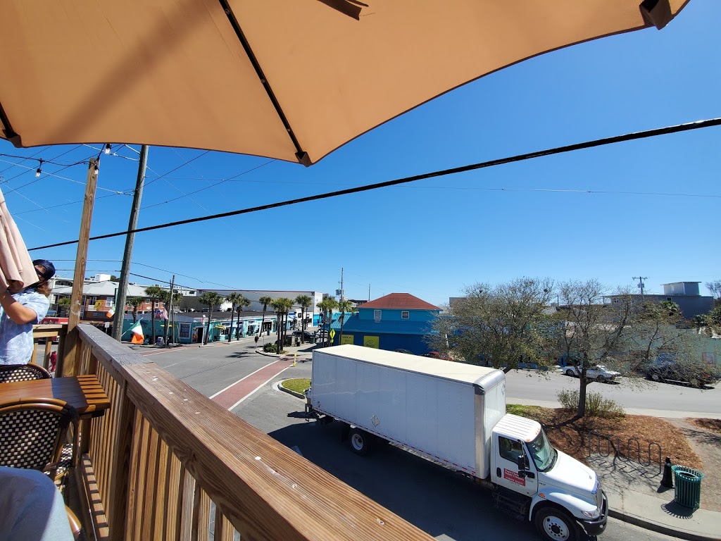 Pier 16 | restaurant | 1601 Inlet Ave, Tybee Island, GA 31328, USA | 9124724326 OR +1 912-472-4326