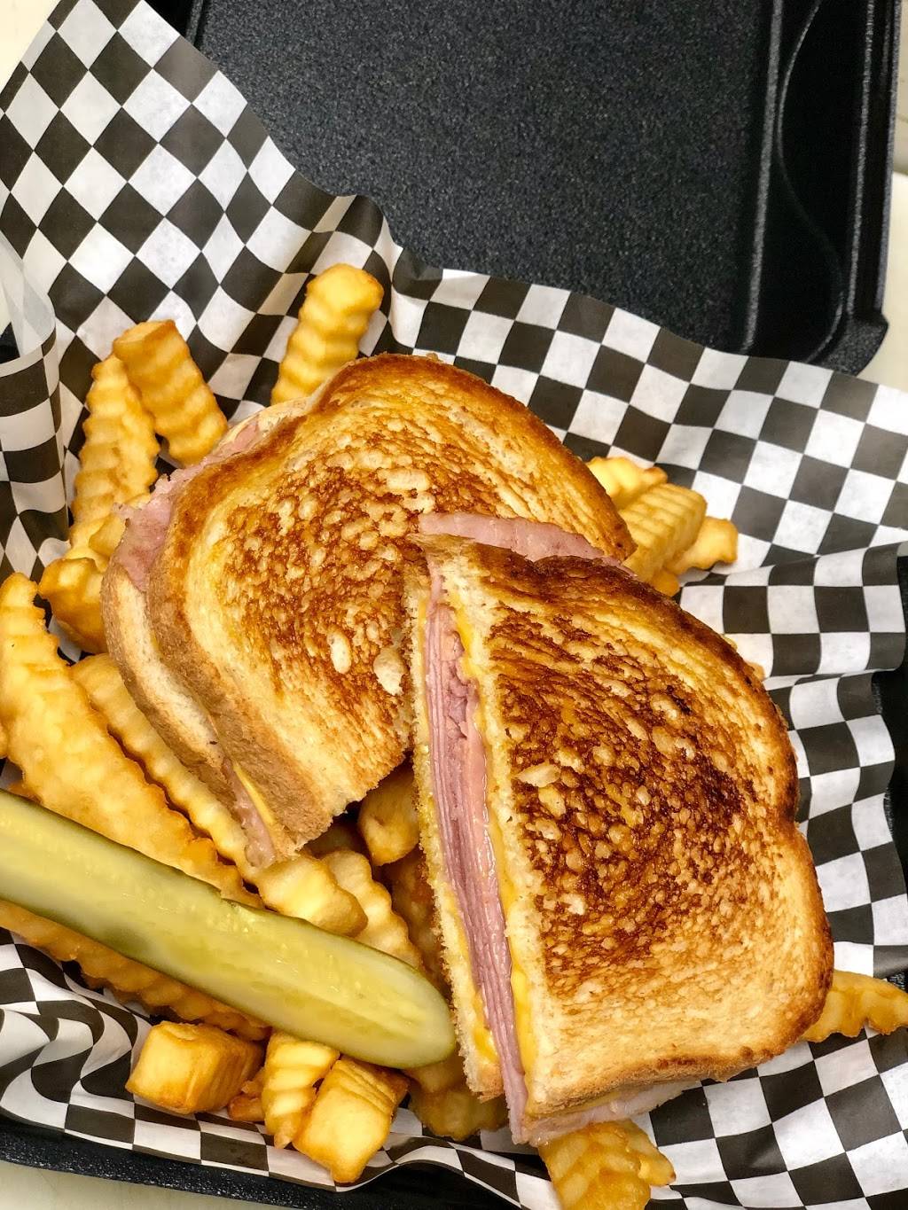 Subs & Clubs | restaurant | 3541, 1010 Woods Crossing Rd # G, Greenville, SC 29607, USA | 8644589901 OR +1 864-458-9901