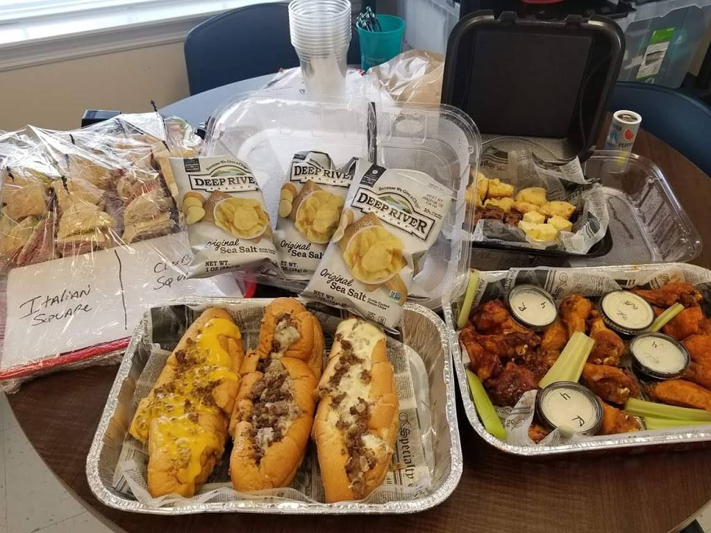 Main Street Philly | restaurant | 106 Main St, Titusville, FL 32796, USA | 3215672435 OR +1 321-567-2435