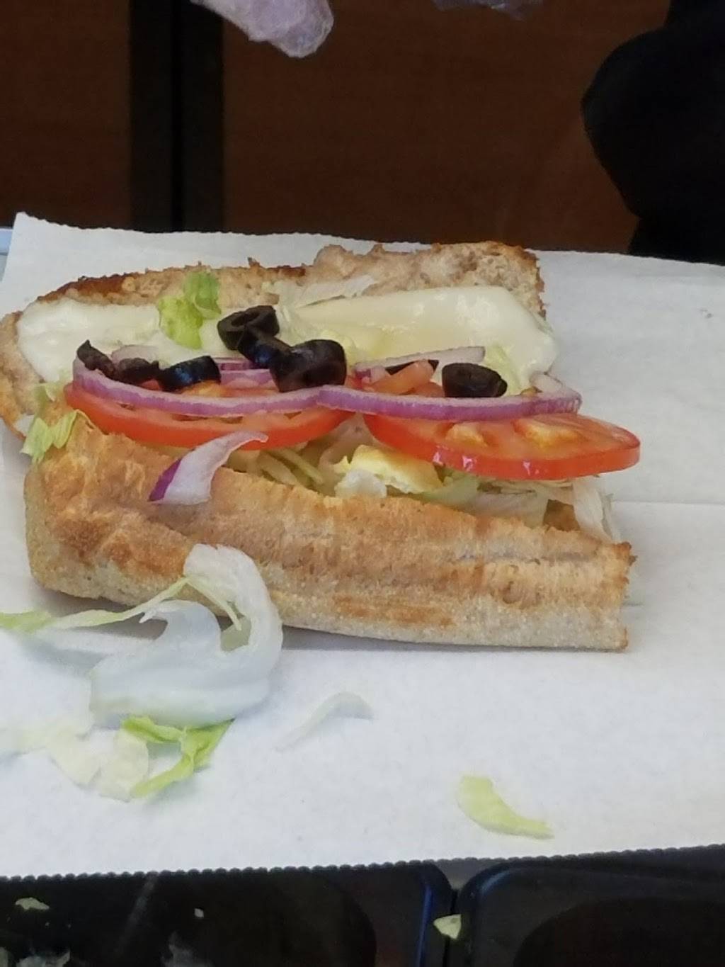 Subway | meal takeaway | 10725 SW Beaverton Hillsdale Hwy, Beaverton, OR 97005, USA | 5036262125 OR +1 503-626-2125