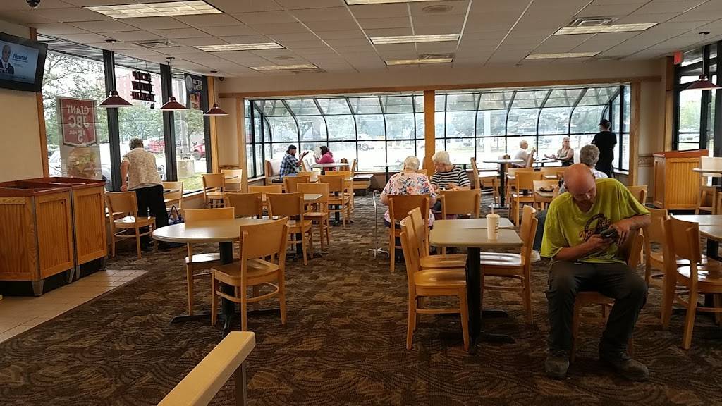 Wendys | restaurant | 3460 Biddle Ave, Wyandotte, MI 48192, USA | 7342816842 OR +1 734-281-6842