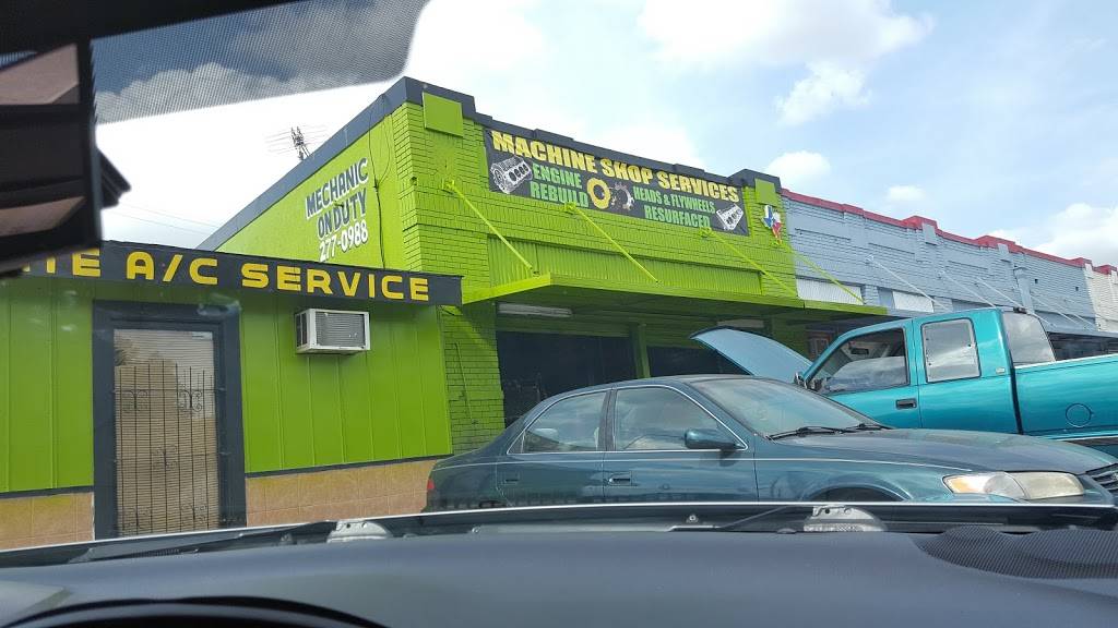 Taqueria Los Dos Laredos | restaurant | 1303 S Hackberry, San Antonio, TX 78210, USA | 2105342494 OR +1 210-534-2494