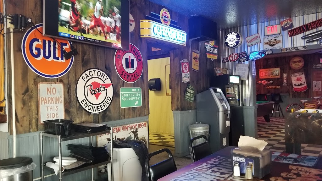 Ickey Nickel Bar & Grill | restaurant | 4700 41st St, Sioux City, IA 51108, USA | 7122392772 OR +1 712-239-2772