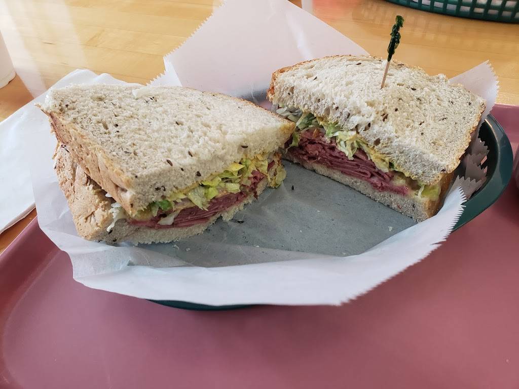 Cormacks Deli | meal takeaway | 2569 Charlevoix Ave, Petoskey, MI 49770, USA | 2313477570 OR +1 231-347-7570