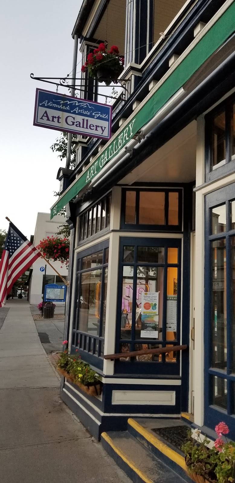 Downhill Grill | restaurant | 74 Main St, Saranac Lake, NY 12983, USA | 5188913663 OR +1 518-891-3663