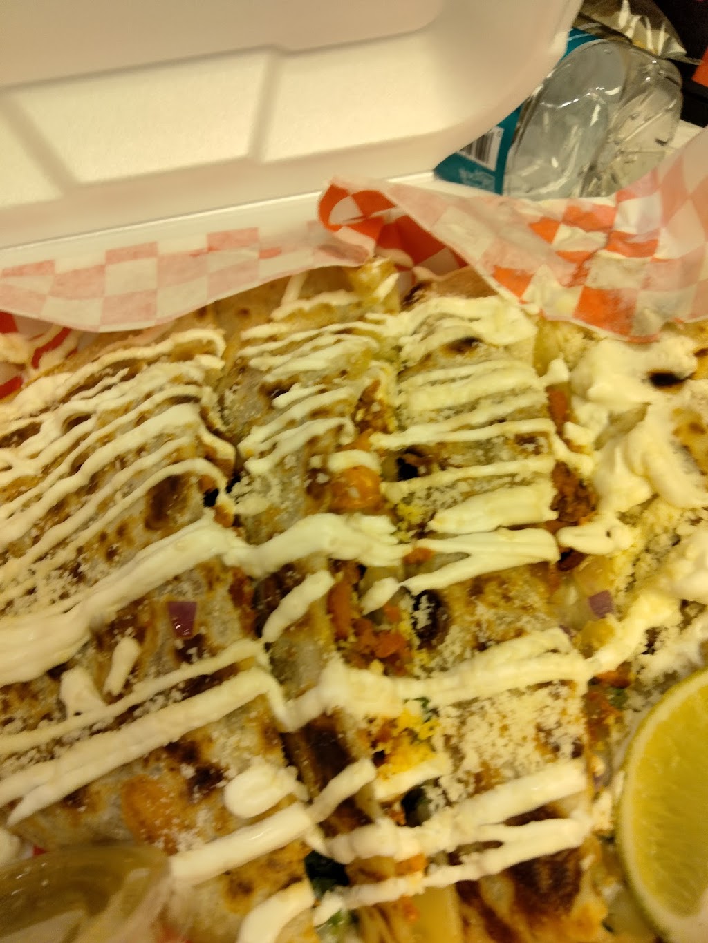 Birria boys | restaurant | 9611 Auto Center Dr, Elk Grove, CA 95757, USA | 9166167733 OR +1 916-616-7733