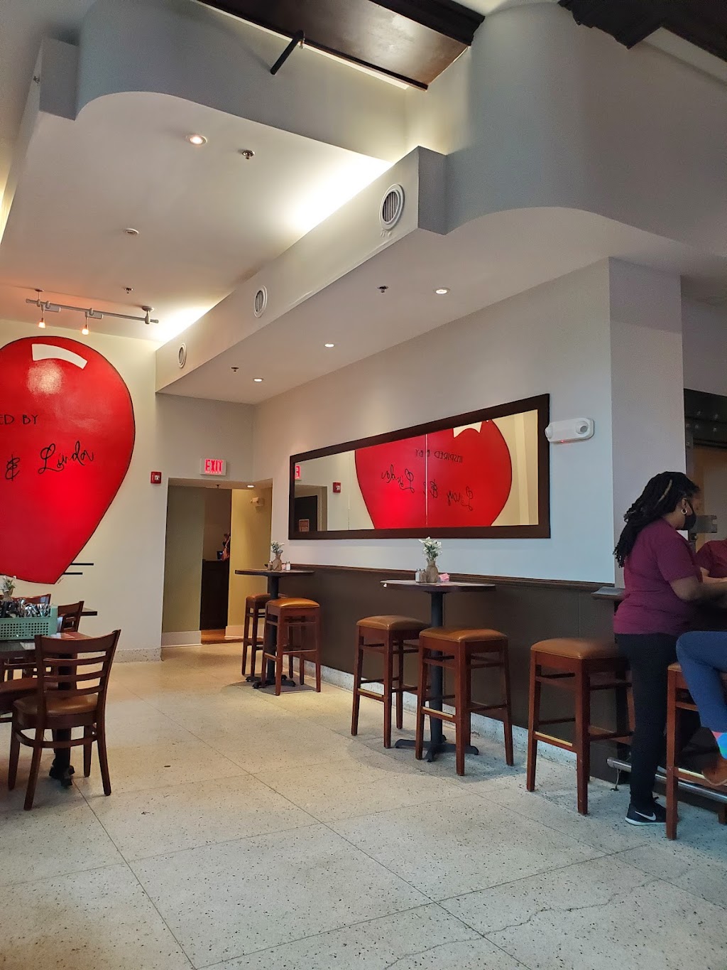 The Bank: Inspired by Lucy and Linda | restaurant | 401 S Main St, Emporia, VA 23847, USA | 4348296550 OR +1 434-829-6550