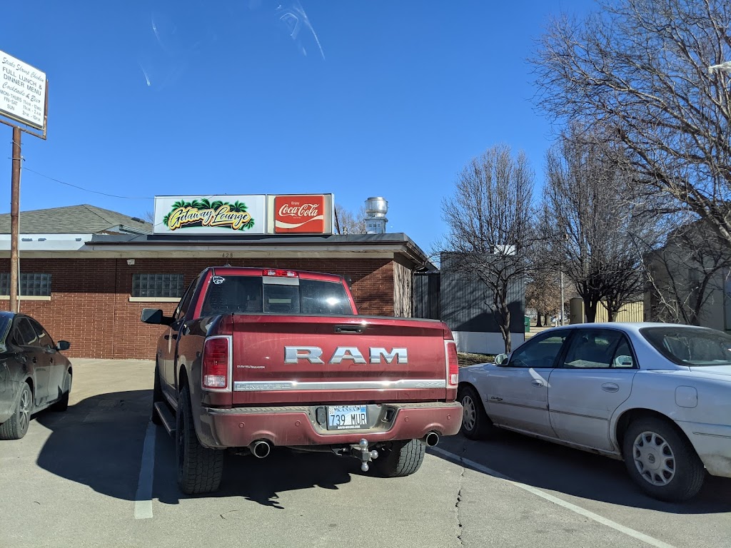 Getaway Lounge | restaurant | 428 N Main St, Garden Plain, KS 67050, USA | 3165355002 OR +1 316-535-5002