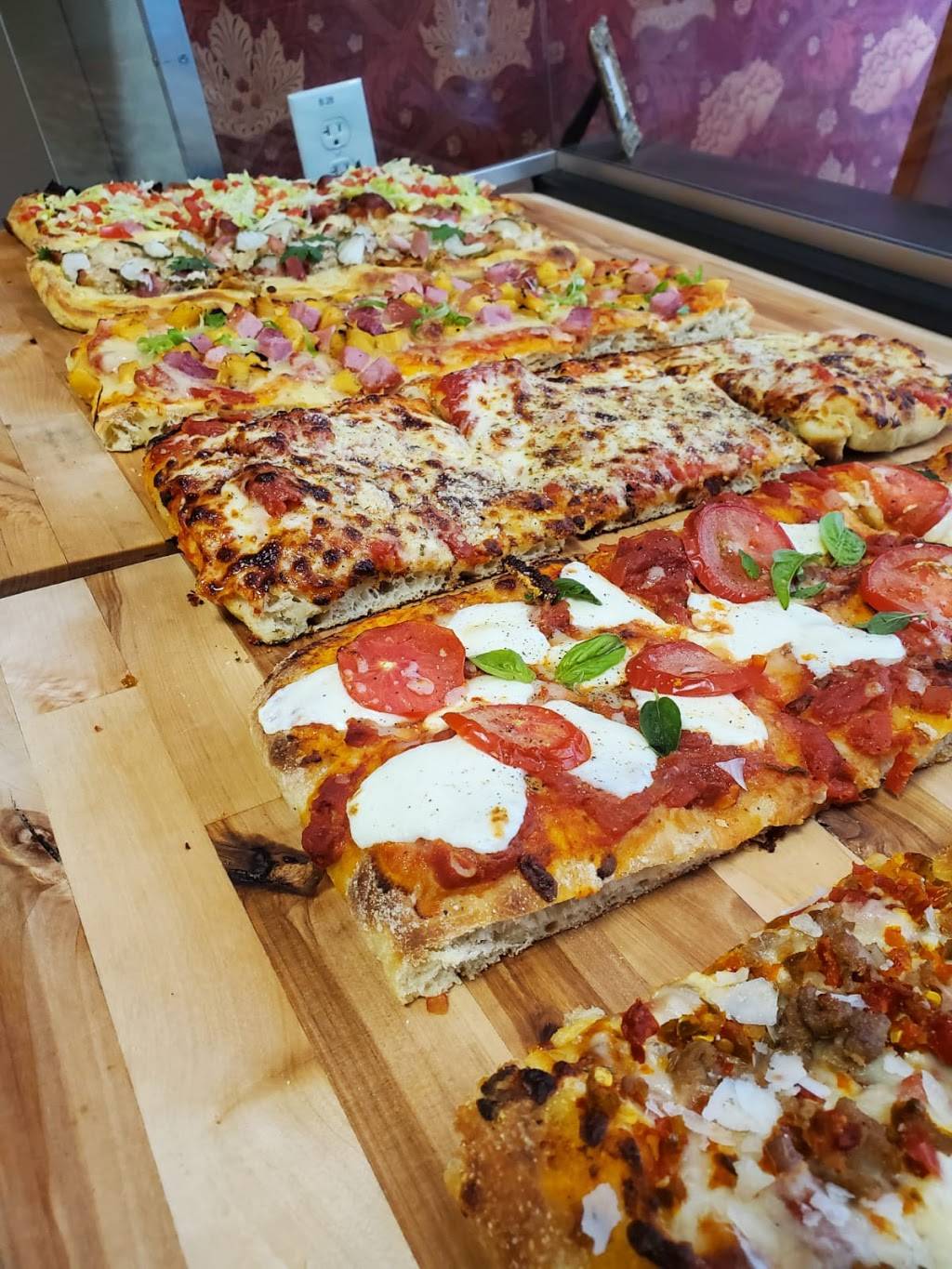 Lilys Pizza | meal takeaway | 2 Oliver St, Boston, MA 02109, USA | 8572770237 OR +1 857-277-0237