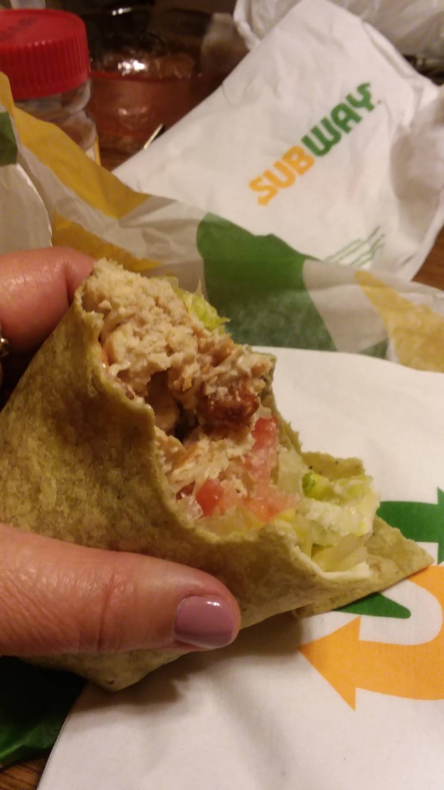 Subway Restaurants | restaurant | 1280 E Tipton St, Seymour, IN 47274, USA | 8125238106 OR +1 812-523-8106