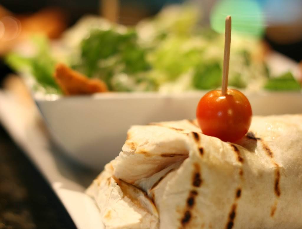 Tailgators | restaurant | 1642 Merivale Rd, Nepean, ON K2G 4A1, Canada | 6132240249 OR +1 613-224-0249