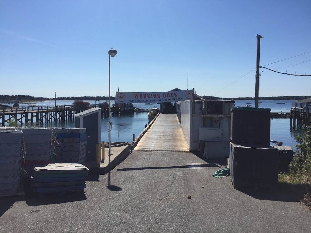 Cranberry Isles Fishermens Co-op | restaurant | 15 Co Op Rd, Islesford, ME 04646, USA | 2072445438 OR +1 207-244-5438