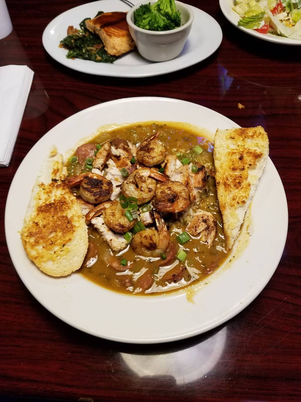 Bench Warmers Sports Grill | restaurant | 2775 Clairmont Rd, Atlanta, GA 30329, USA | 4043210303 OR +1 404-321-0303