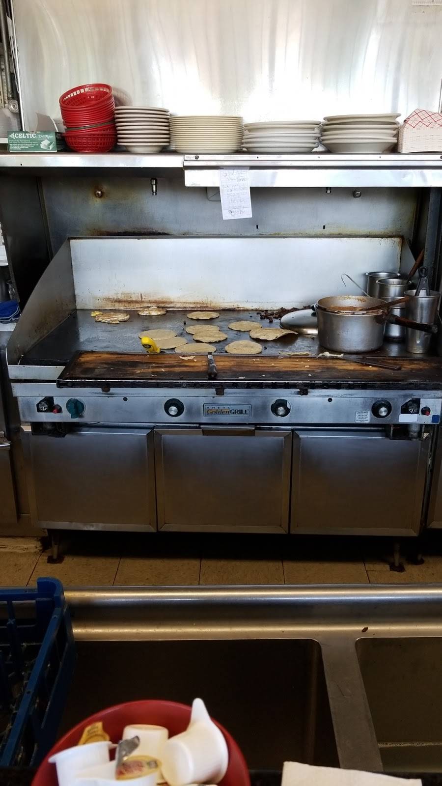 Tacos Villa | restaurant | 3139 W 63rd St, Chicago, IL 60629, USA | 7737375385 OR +1 773-737-5385