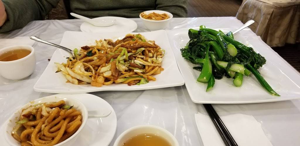 Crystal Dynasty Restaurant | restaurant | 94 Cannon St W, Hamilton, ON L8R 2B6, Canada | 9053088208 OR +1 905-308-8208