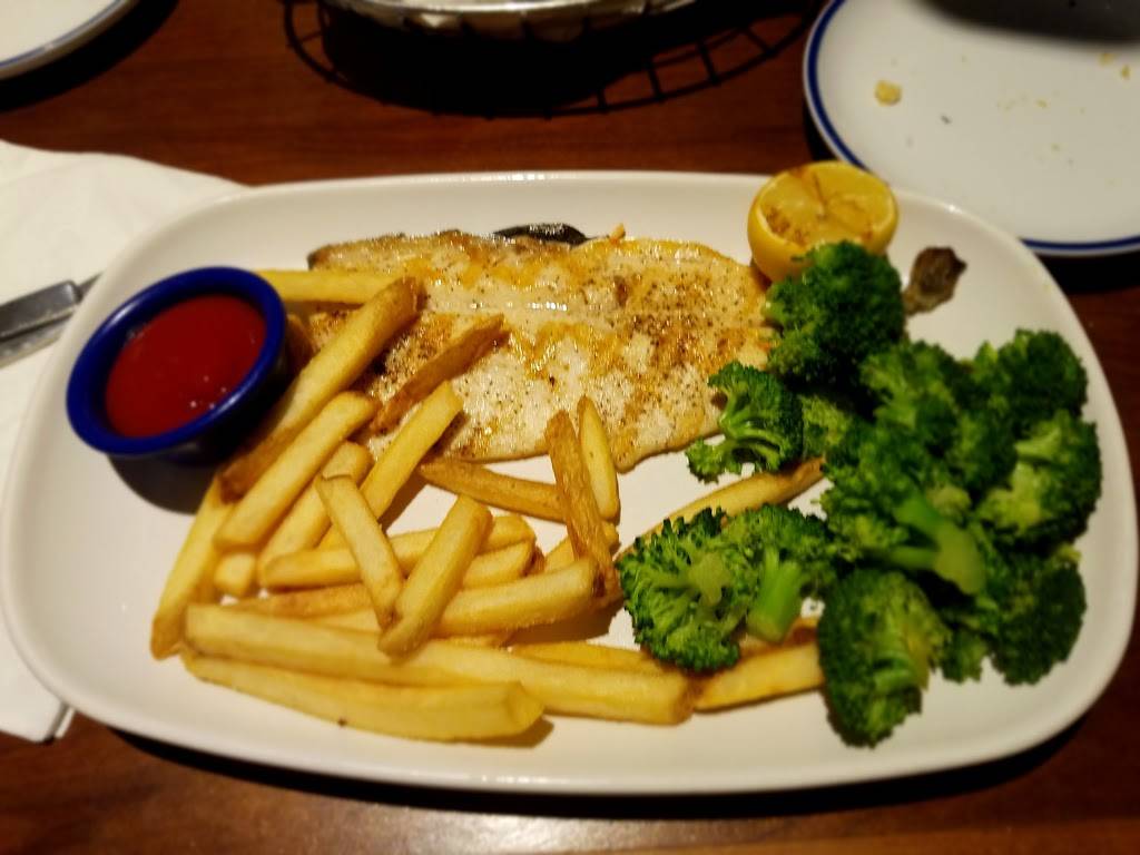 Red Lobster | restaurant | El Camino Real, 2471 Vista Way, Oceanside, CA 92054, USA | 7607220527 OR +1 760-722-0527