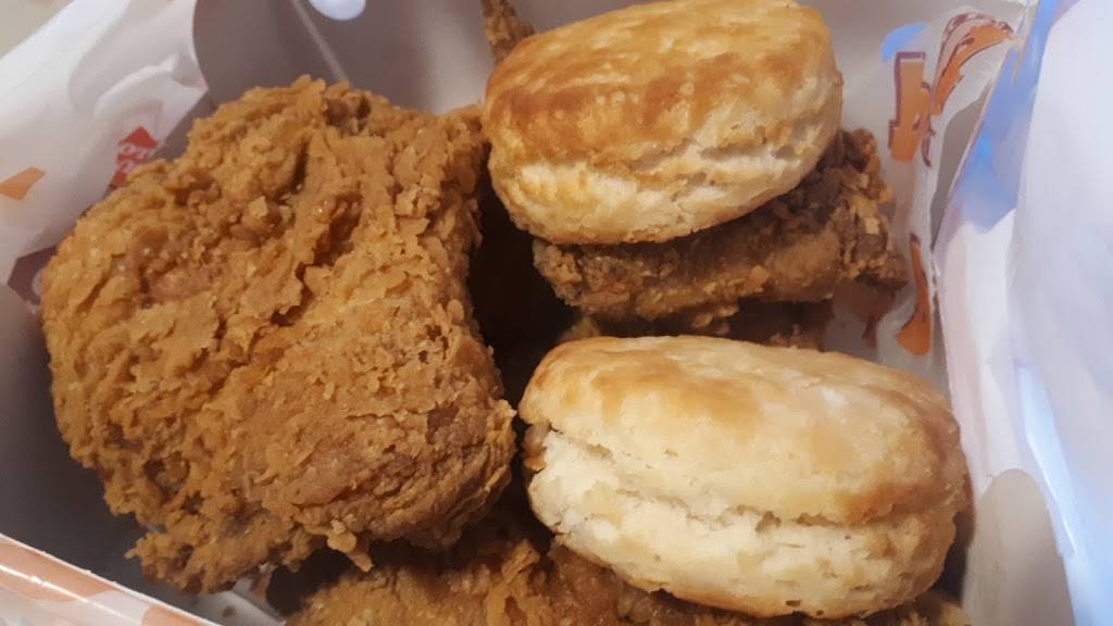 Popeyes | restaurant | 1 Rossland Rd W, Ajax, ON L1Z 1Z2, Canada | 2896601266 OR +1 289-660-1266