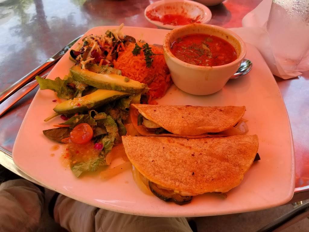 Menas Grill | restaurant | 1851 N Greenville Ave #500, Richardson, TX 75081, USA | 9722356300 OR +1 972-235-6300