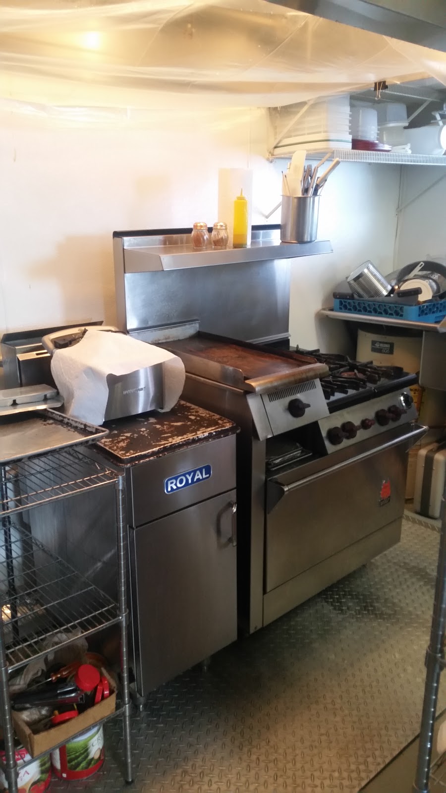 The Bread Barn Pizzeria | meal takeaway | 5 3rd St, Big Piney, WY 83113, USA | 3072764922 OR +1 307-276-4922