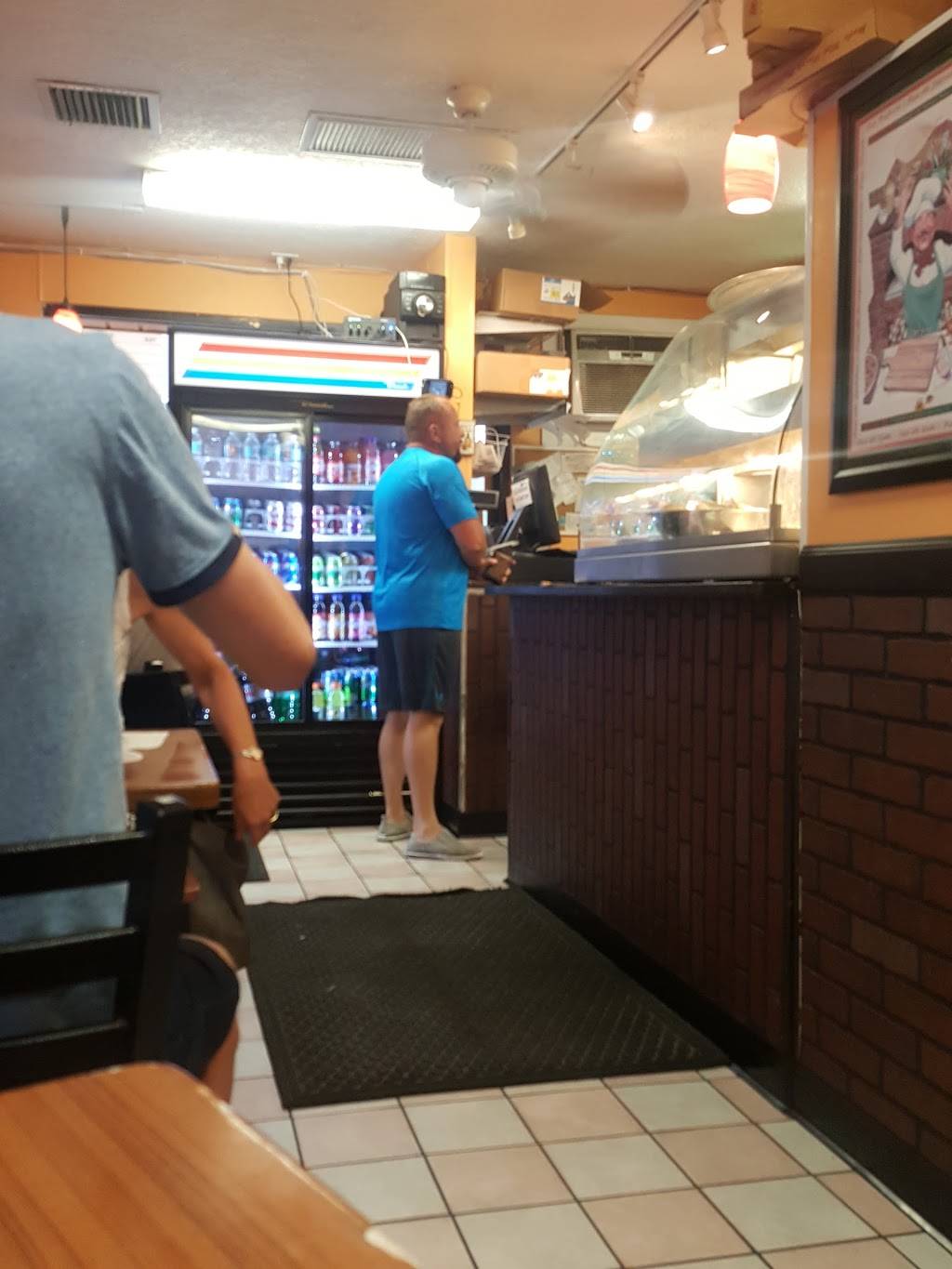 Kings Pizza & Grill | restaurant | 325 Coronado Dr, Clearwater Beach, FL 33767, USA | 7272166689 OR +1 727-216-6689