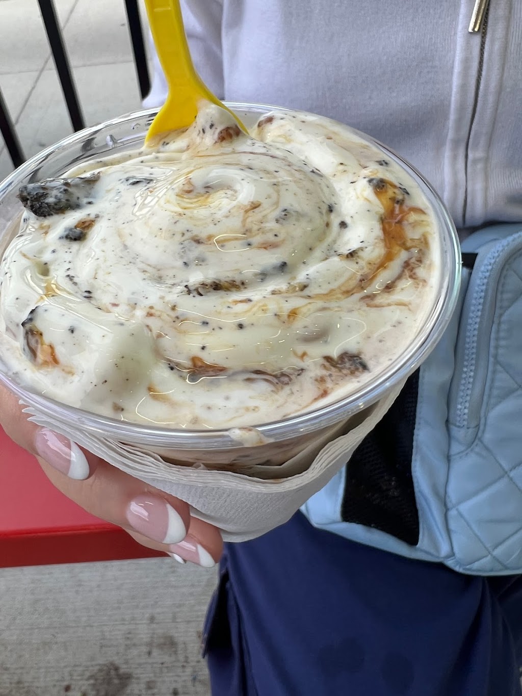 Andys Frozen Custard | restaurant | 390 Barrington Rd, Schaumburg, IL 60194, USA | 8722600100 OR +1 872-260-0100