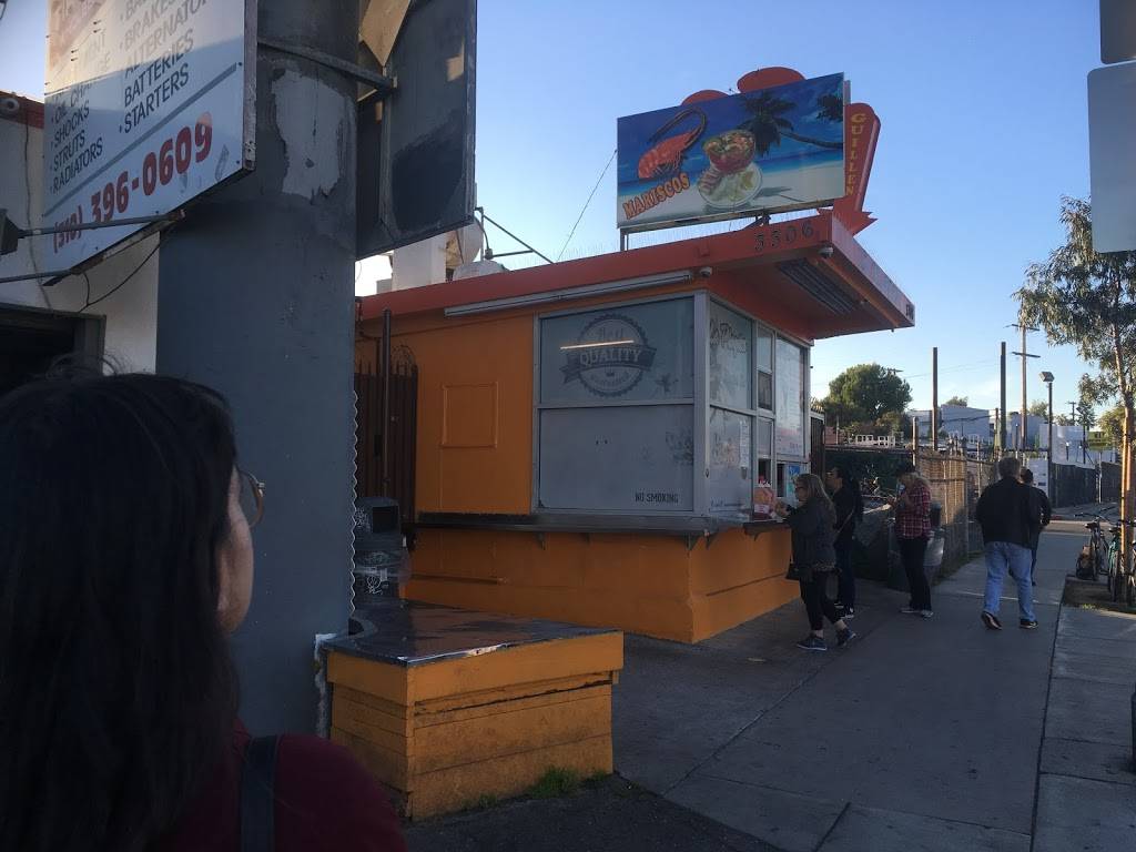 Mariscos Guillen La Playita | restaurant | 3306 Pacific Coast Hwy, Santa Monica, CA 90405, USA | 3103997686 OR +1 310-399-7686