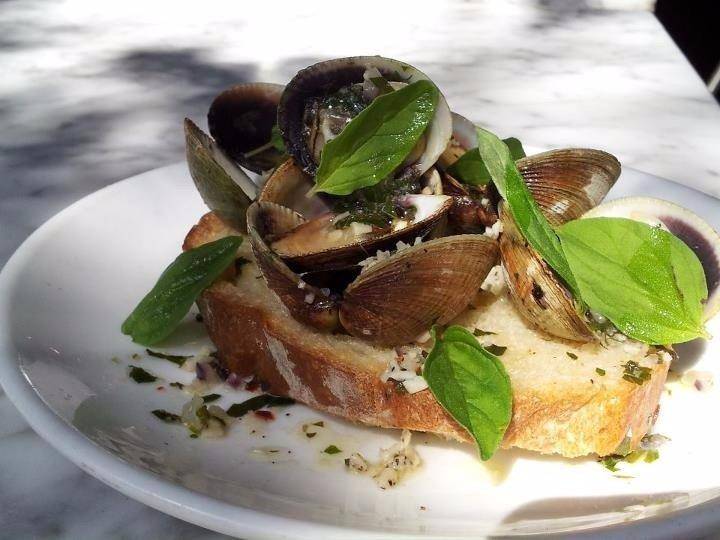 Via Veneto | restaurant | 6340 Lincoln Ave, Chicago, IL 60659, USA | 7732670888 OR +1 773-267-0888