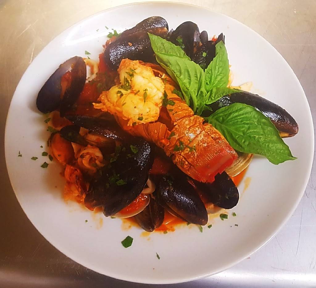 La Grova Ristorante | restaurant | 2799 Middle Country Rd, Lake Grove, NY 11755, USA | 6319814940 OR +1 631-981-4940